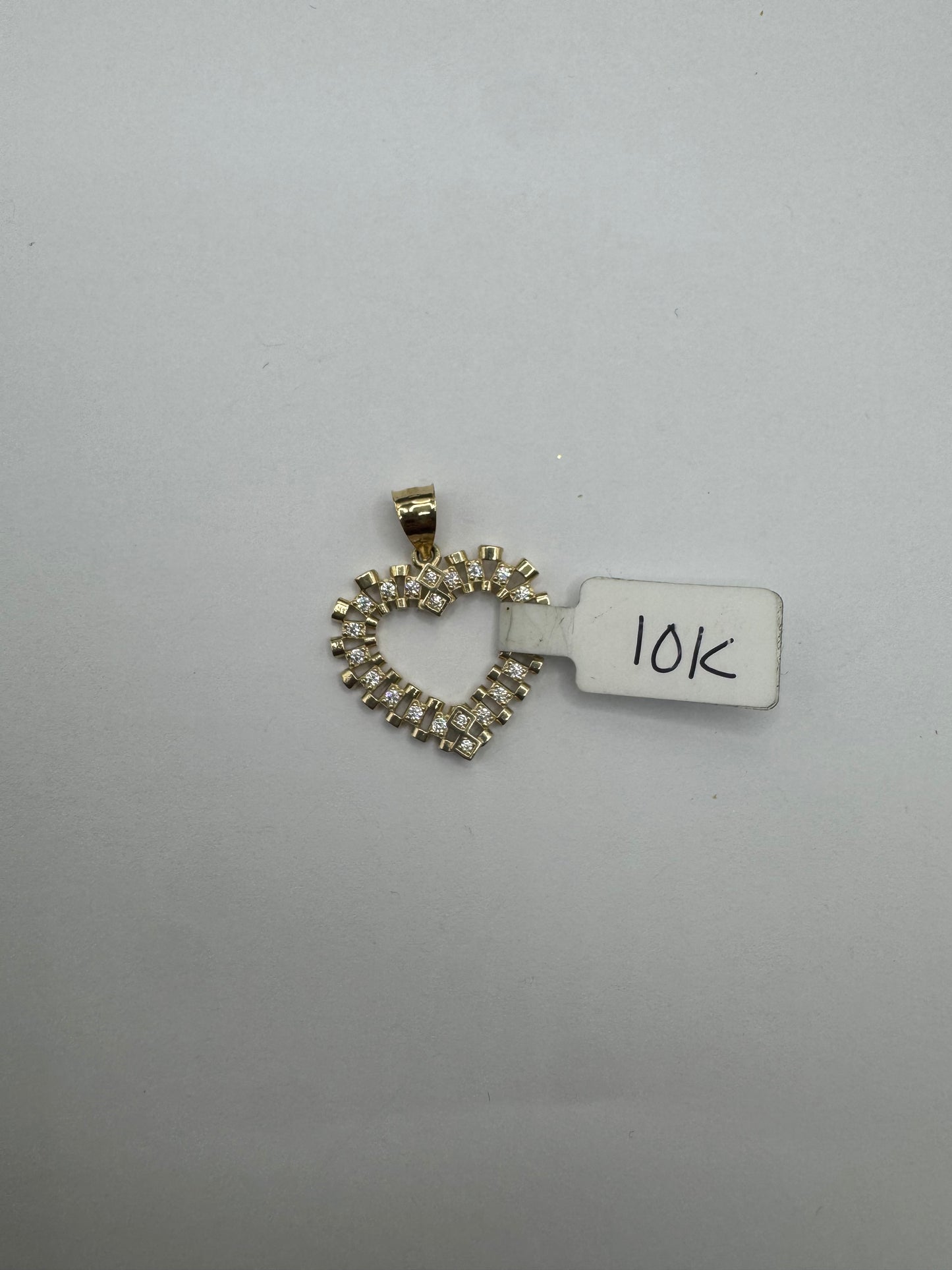 10k pendant