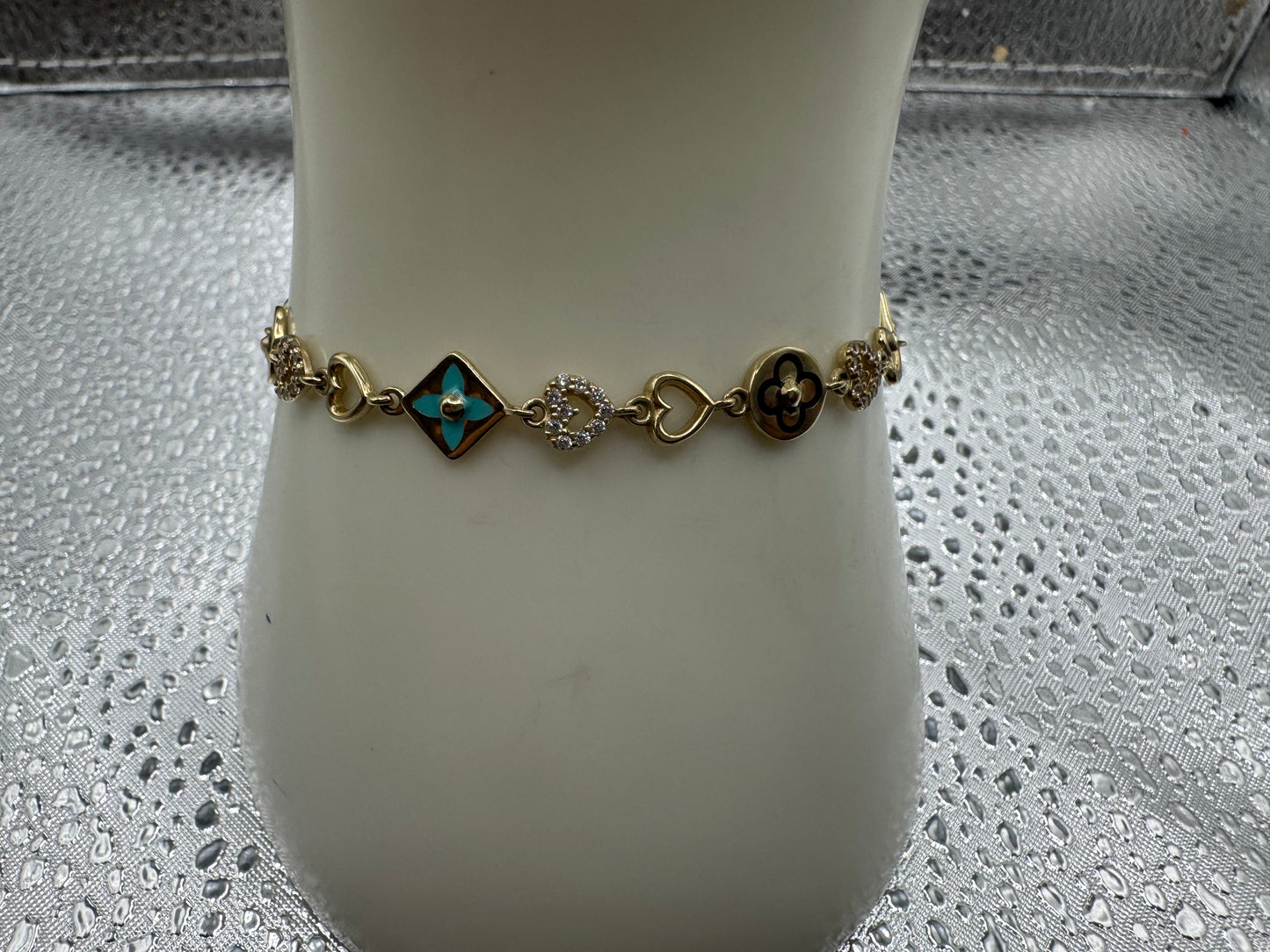 10k blue van cleef bracelet size 8