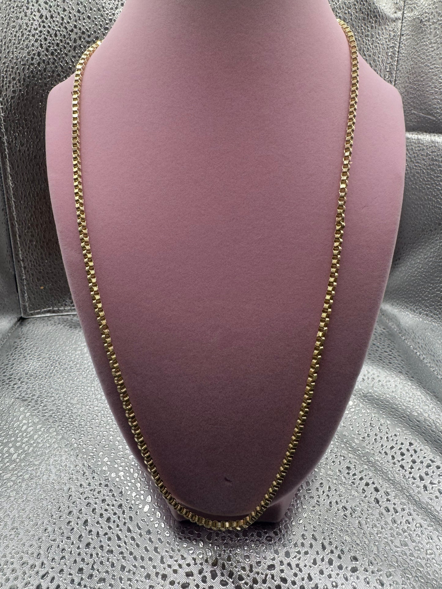 10k gold bezel chain size 24”