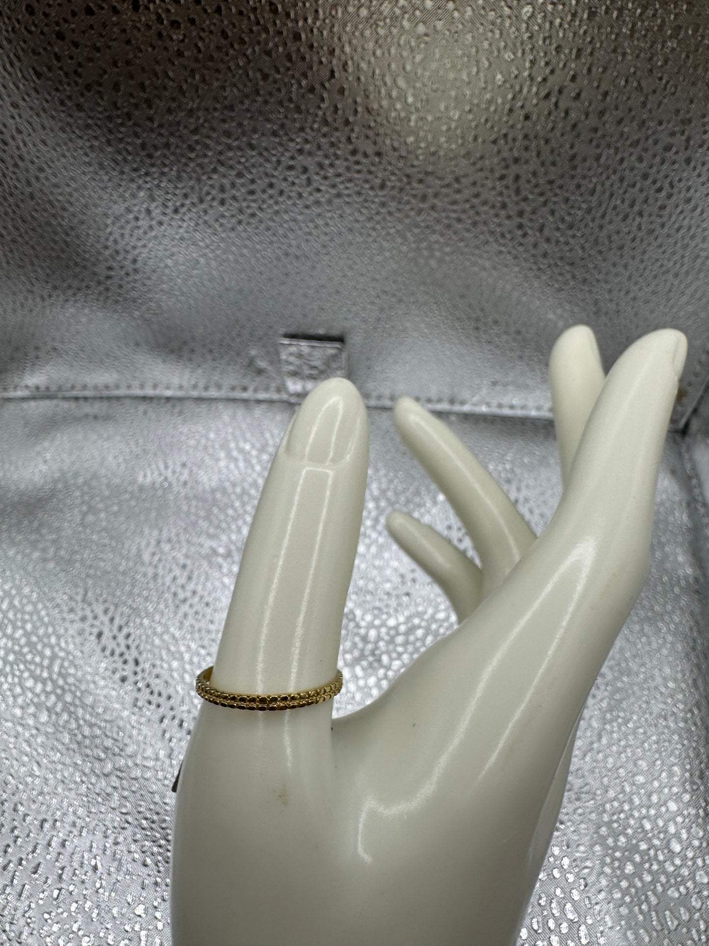 10k gold band ring size 9.5