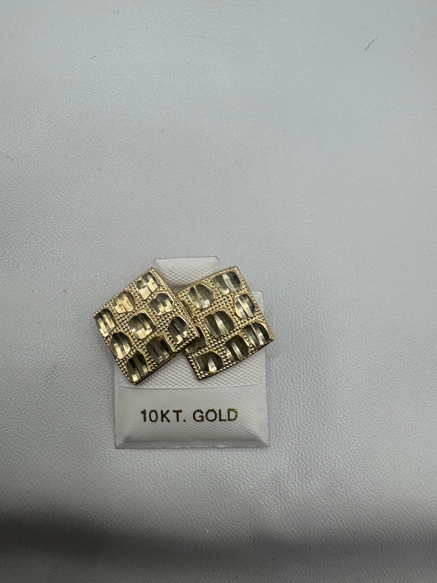 10k square nuggets