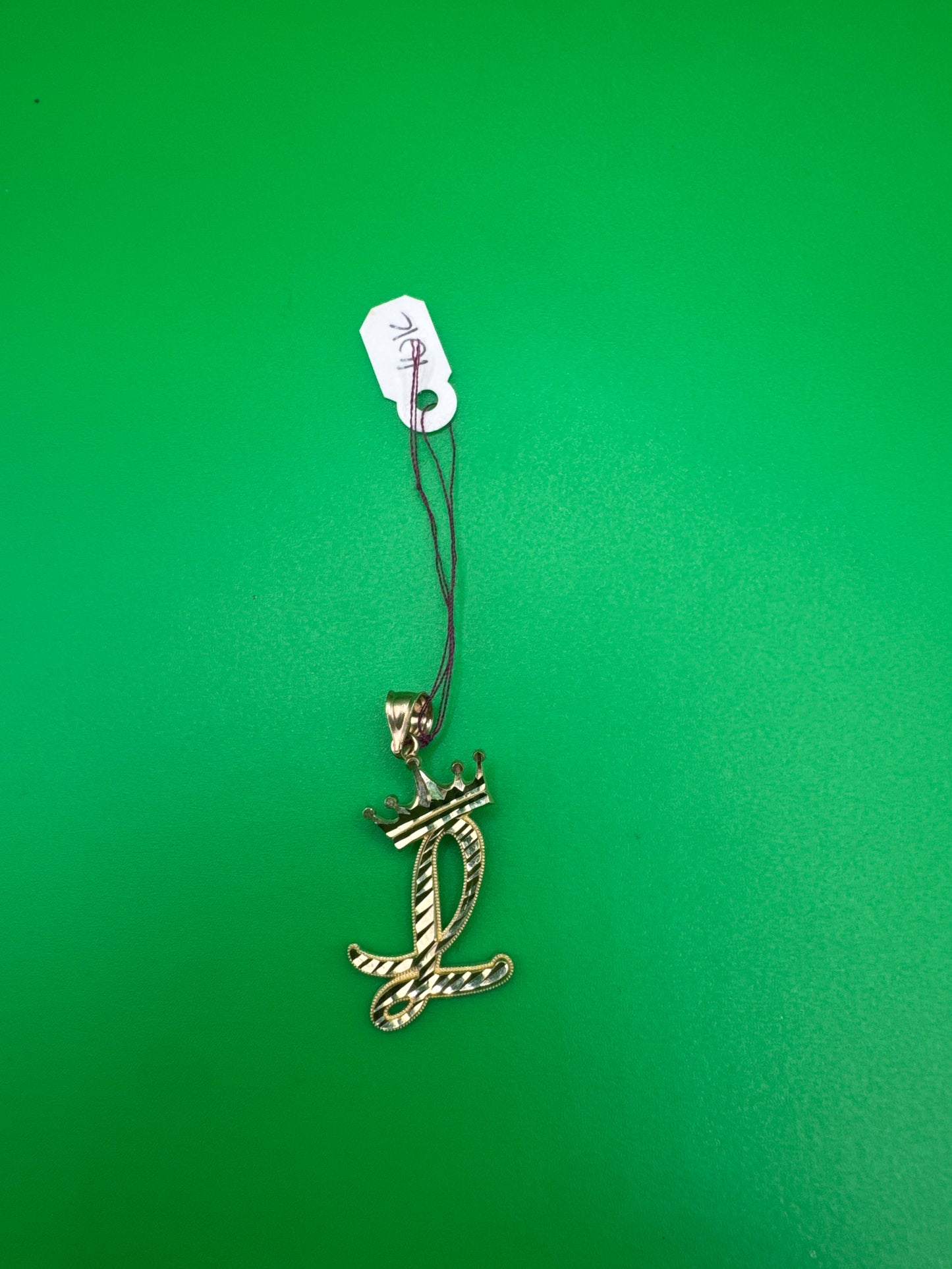 10 K L pendant