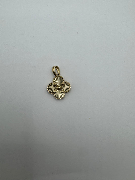 10k pendant
