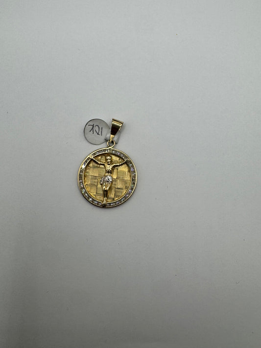 10k pendant