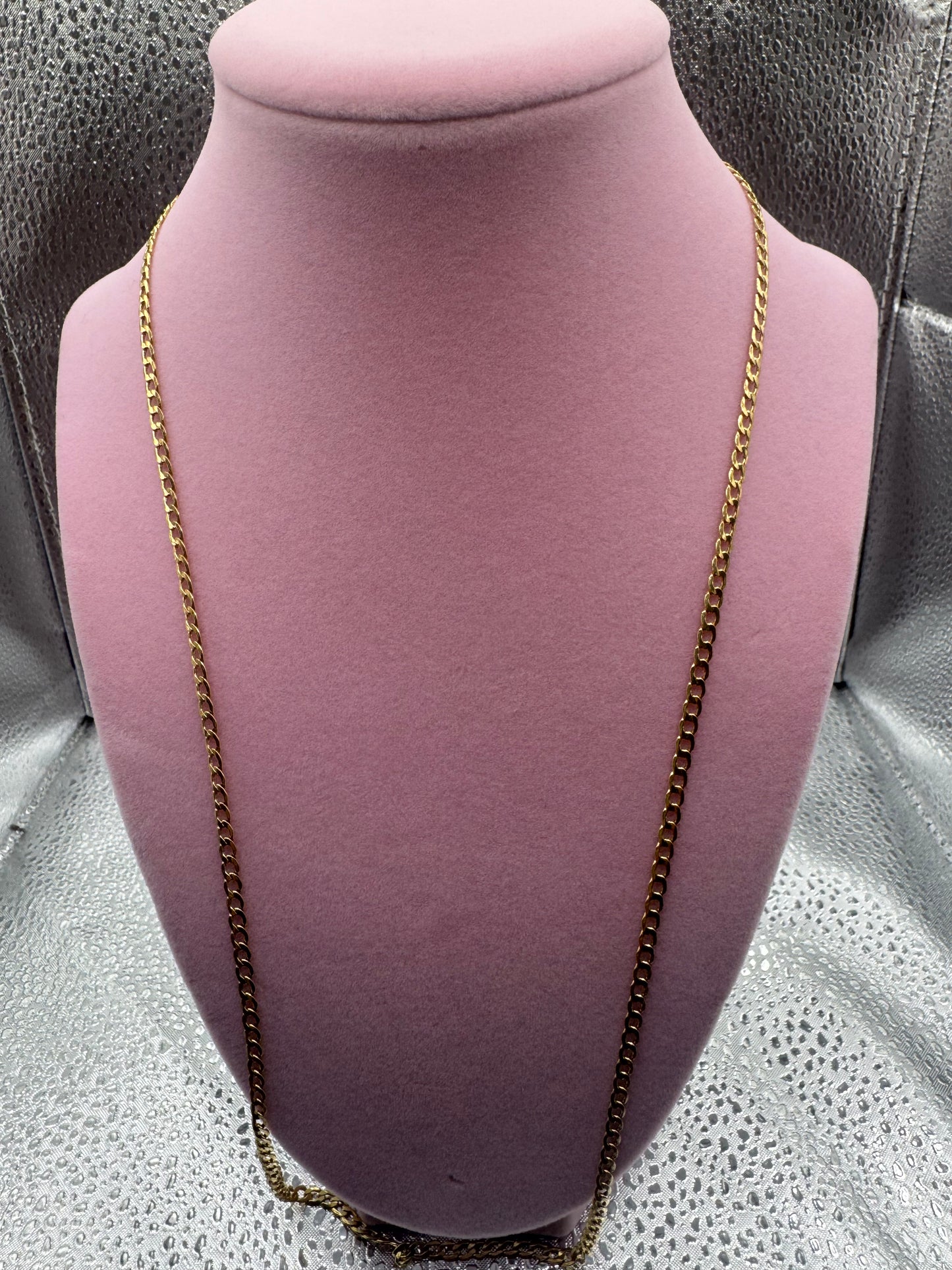 10k gold cuban chain size 24”